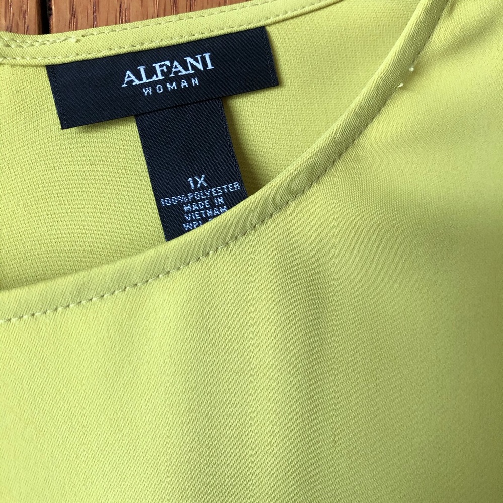Blouse - Picture 3 of 4